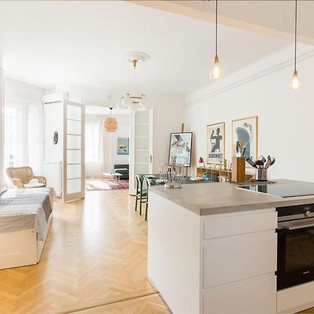 Klauzal Apartment W/3 Bedrooms, French Balcony Будапеща Екстериор снимка
