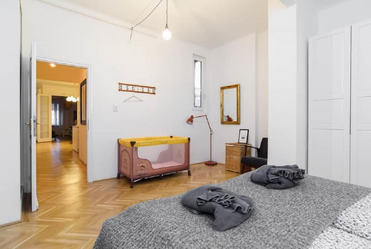 Klauzal Apartment W/3 Bedrooms, French Balcony Будапеща Екстериор снимка