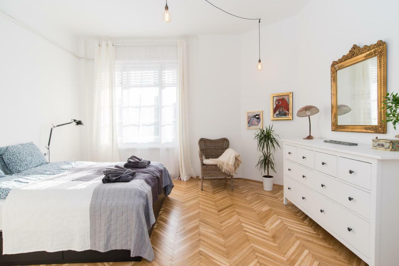 Klauzal Apartment W/3 Bedrooms, French Balcony Будапеща Екстериор снимка