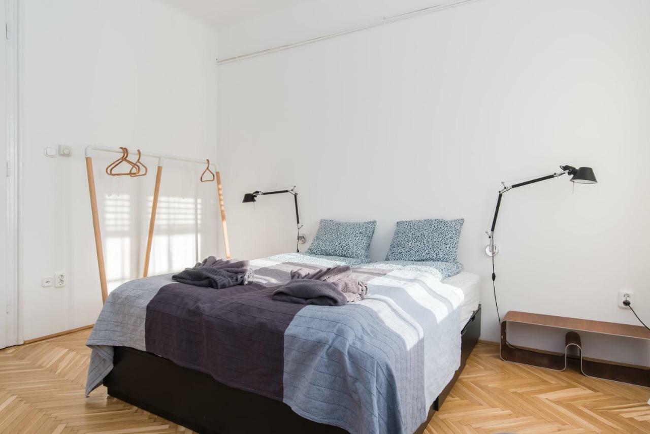 Klauzal Apartment W/3 Bedrooms, French Balcony Будапеща Екстериор снимка