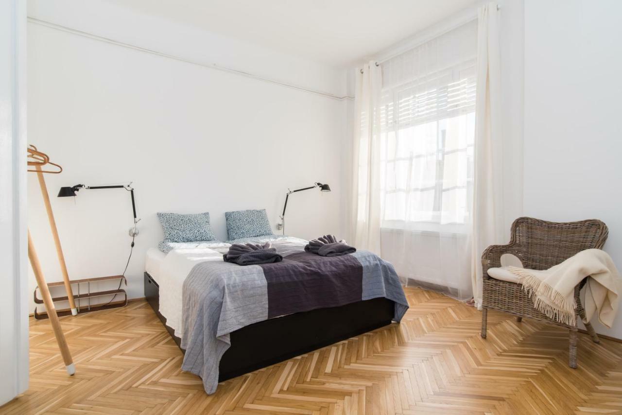 Klauzal Apartment W/3 Bedrooms, French Balcony Будапеща Екстериор снимка